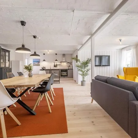 Ferienhaus 4 Star In *